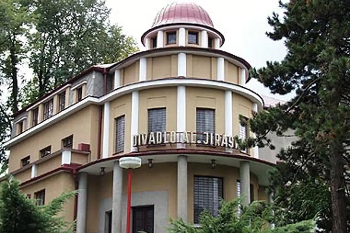 Divadlo Úpice